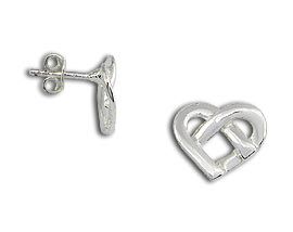 Brinco folheado a prata em forma de um coração - BS1465 P